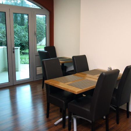 Vila V Lux Apartments Petrovac Exterior photo