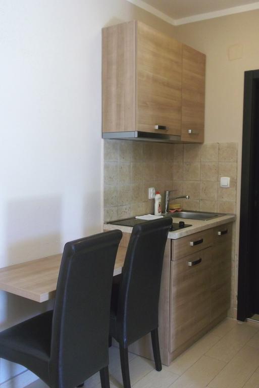 Vila V Lux Apartments Petrovac Exterior photo
